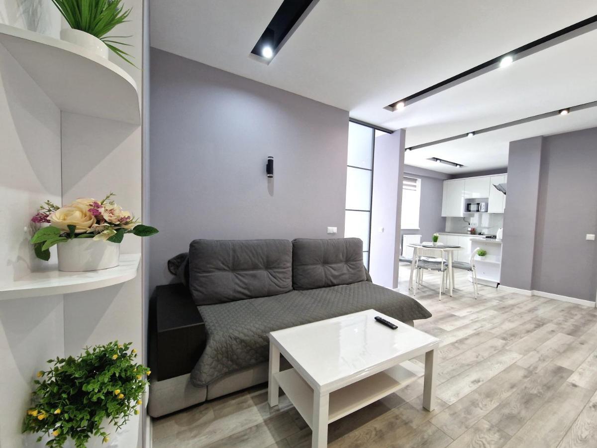 Premium Apartment On Belvedere 伊万诺-弗兰科夫斯克 外观 照片